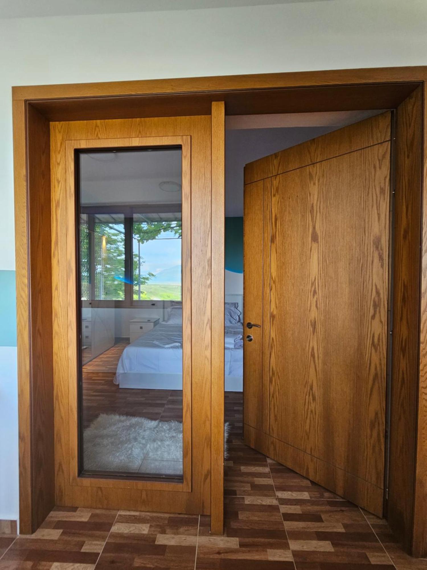 Lemon Garden Apartment-Hot Tub Jacuzzi Gjirokaster Bagian luar foto