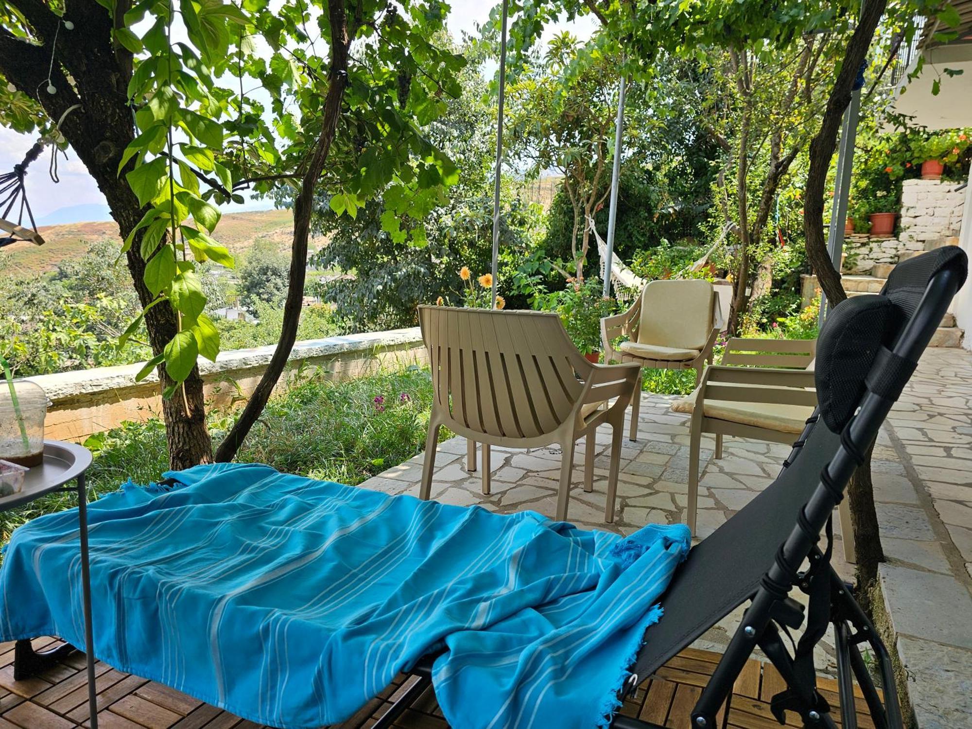 Lemon Garden Apartment-Hot Tub Jacuzzi Gjirokaster Bagian luar foto