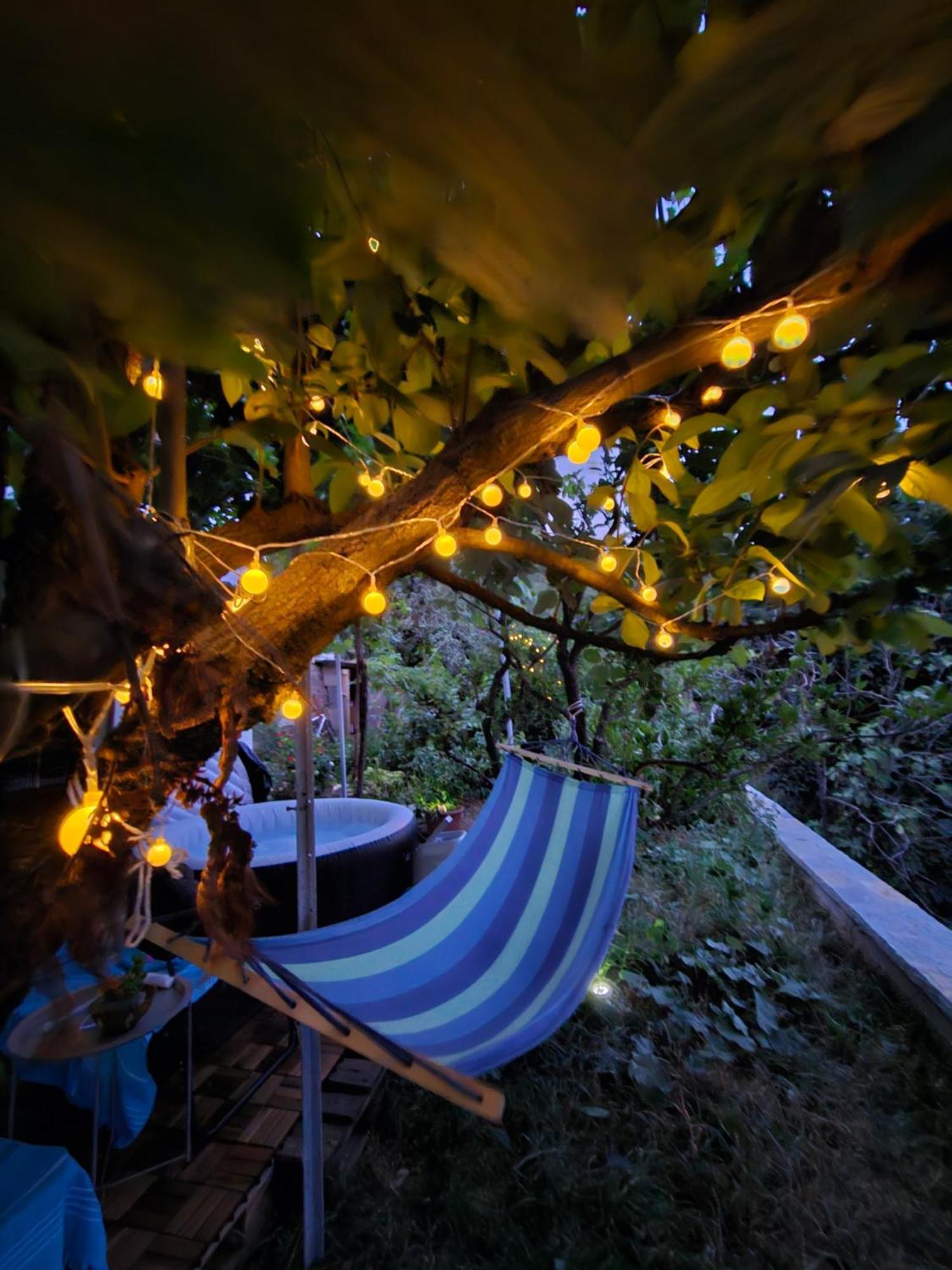 Lemon Garden Apartment-Hot Tub Jacuzzi Gjirokaster Bagian luar foto